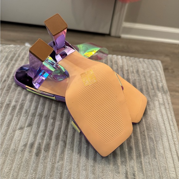 Women two strap block heeled slip ons. SIZE 8 - Picture 6 of 6